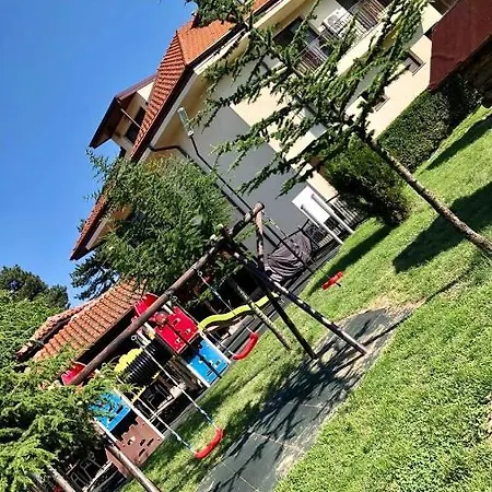 Ostrova 3*