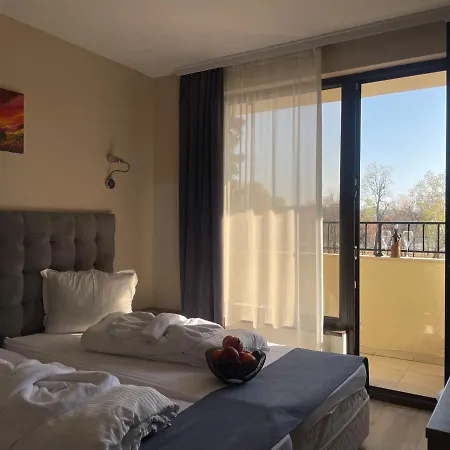 Ostrova 3*