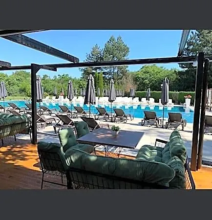Ostrova Hotel
